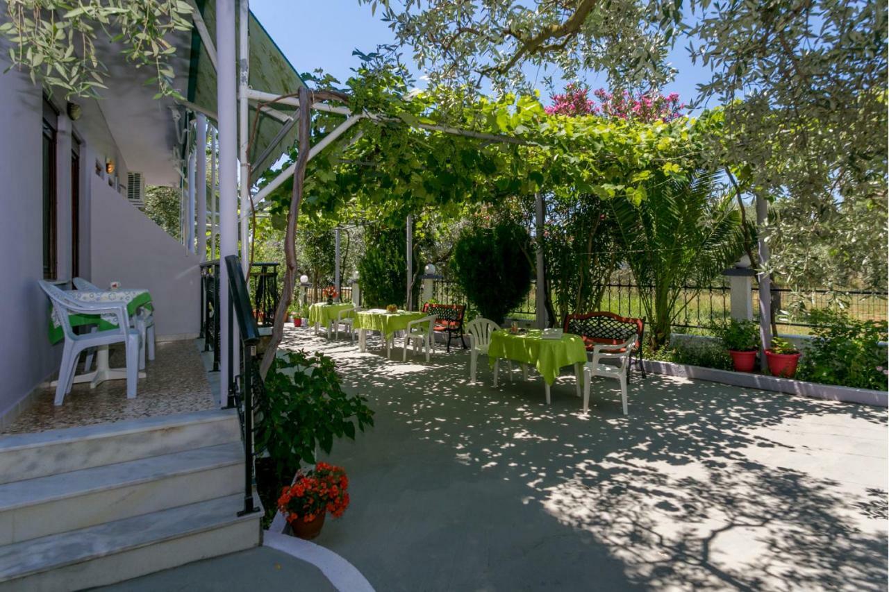 Studios Panagiotas House Astris Bagian luar foto